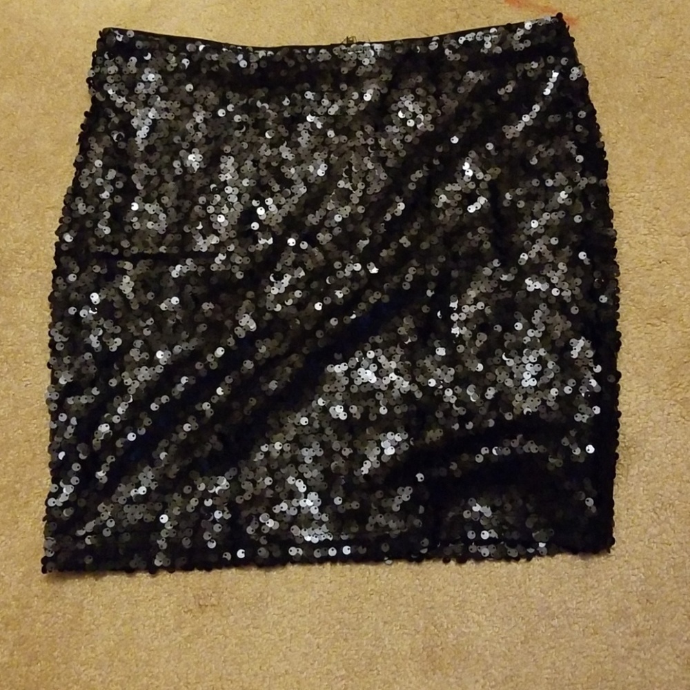 Black sequence skirt